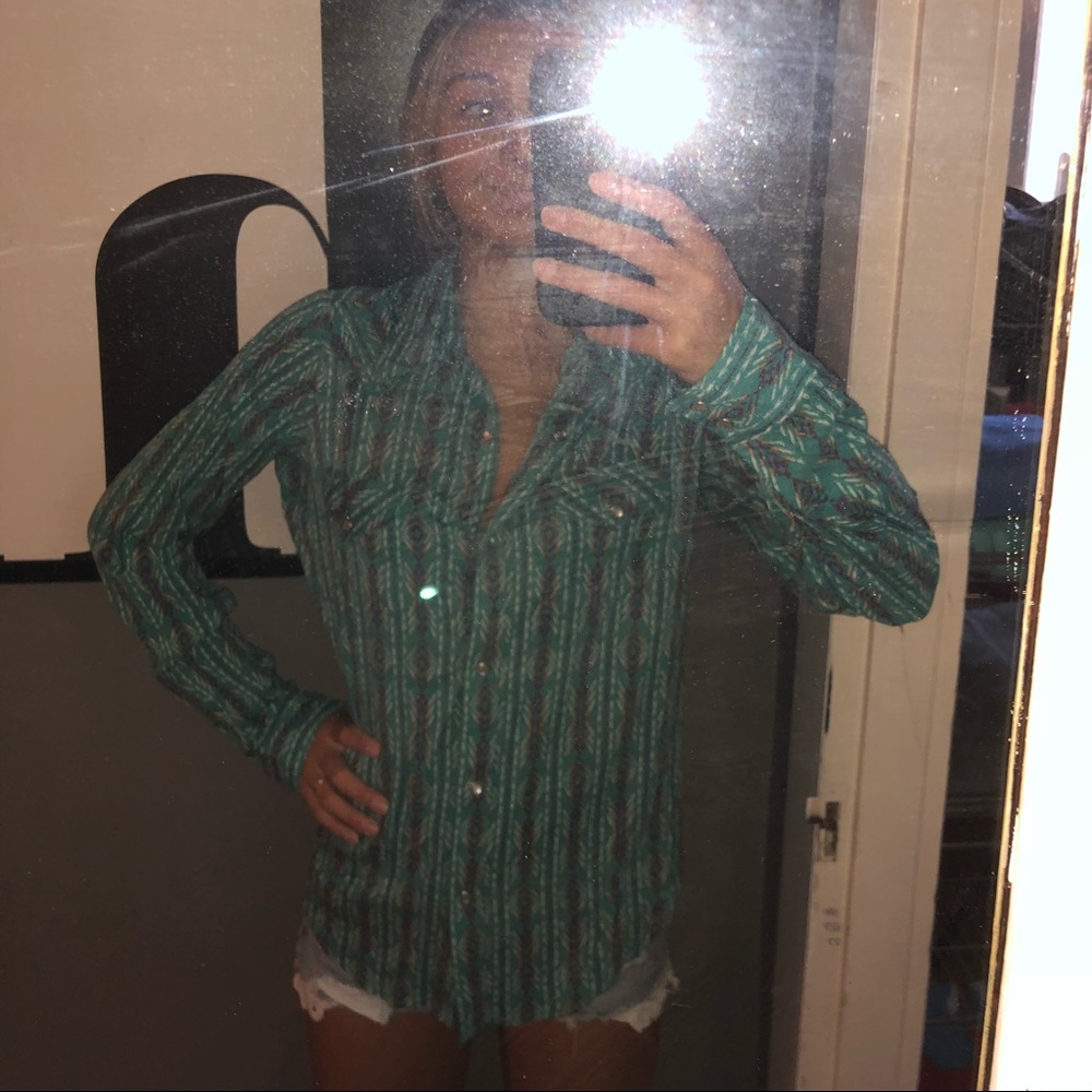 Button down top - Picture 2 of 4